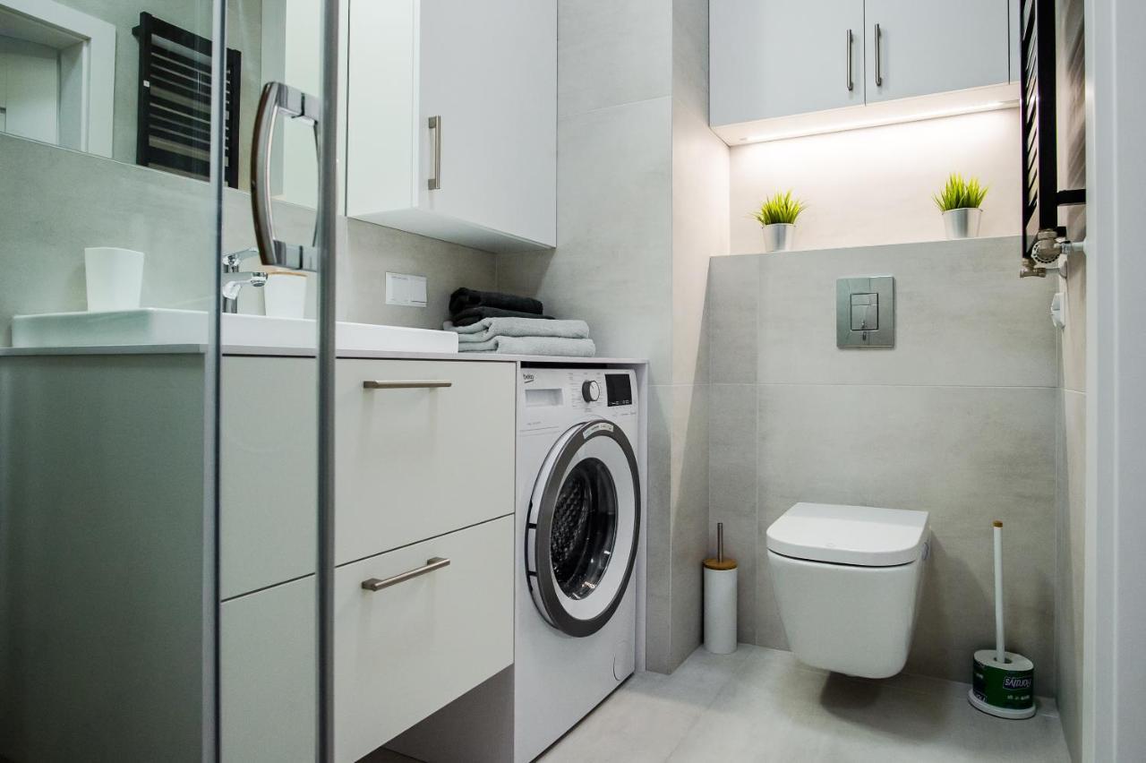 Shipyard Gdansk Apartment - Free Private Parking ภายนอก รูปภาพ